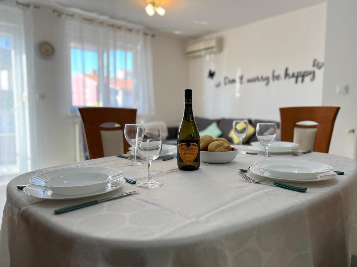 Apartman Ruza Apartment พูลา ภายนอก รูปภาพ